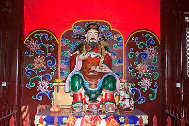 虚幻5打造《上古卷轴4》Skingrad场景 宏伟壮丽